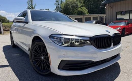 2019 BMW 540I