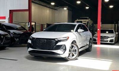 2025 Audi Q4 55 E Tron