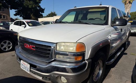 2003 GMC Sierra