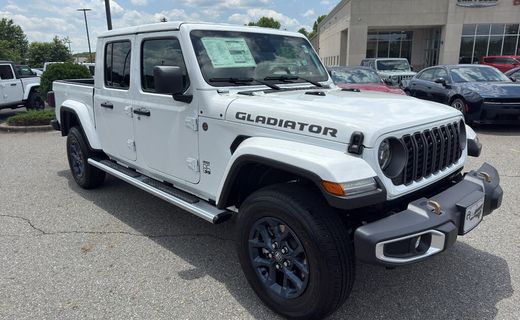 2026 Jeep Gladiator Sport