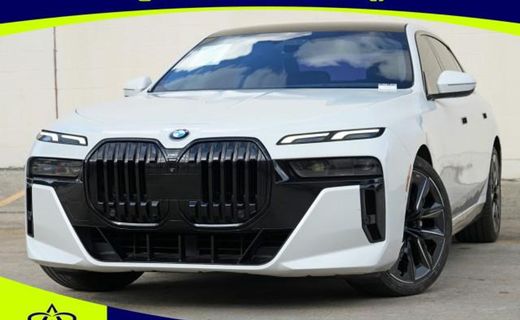 2023 BMW 740i