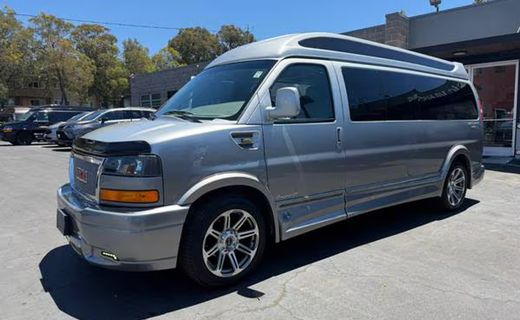 2017 GMC Savana EXT
