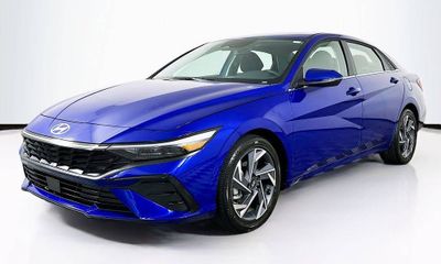 2025 Hyundai Elantra Limited
