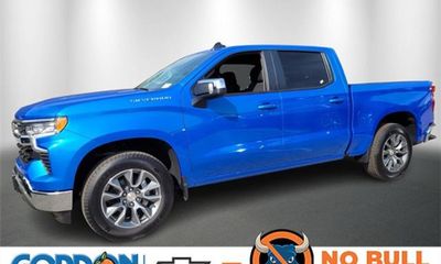 2025 Chevrolet Silverado LT