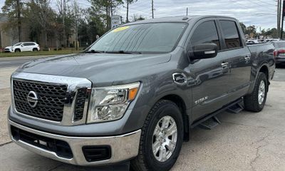 2017 Nissan Titan S