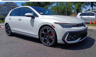 2026 Volkswagen Golf GTI Autobahn