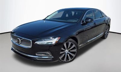 2024 Volvo S90 Plus Bright