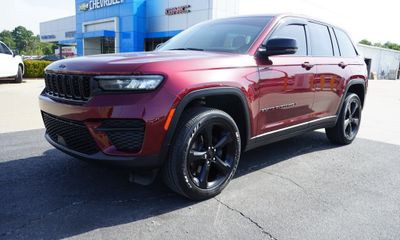 2024 Jeep Grand Cherokee Laredo