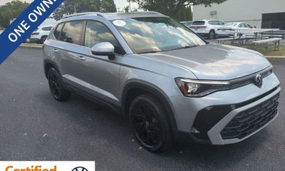 2025 Volkswagen Taos SE
