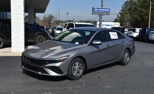 2026 Hyundai Elantra SE
