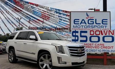2018 Cadillac Escalade Luxury