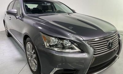 2016 Lexus LS 460