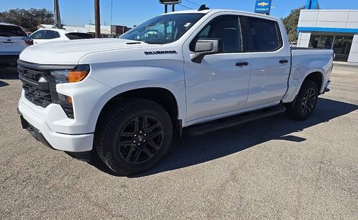 2026 Chevrolet Silverado Custom