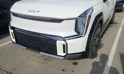 2024 Kia EV9 GT Line