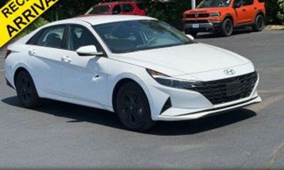 2023 Hyundai Elantra Blue