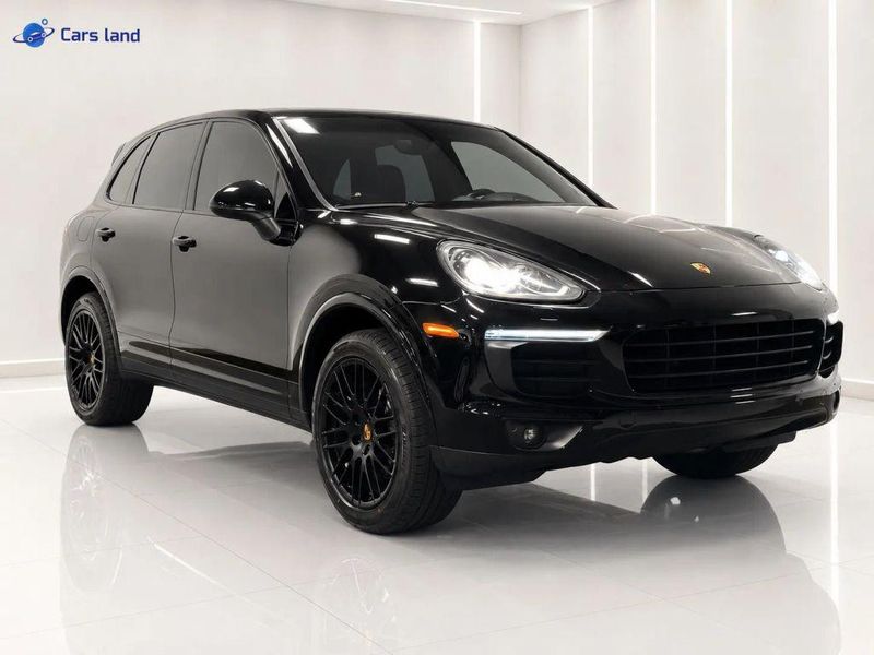 2017 Porsche Cayenne — a typically priced live listing