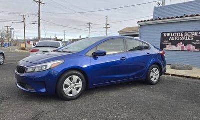 2017 Kia Forte LX Base