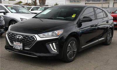 2020 Hyundai Ioniq SE