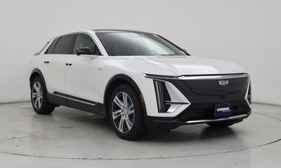 2024 Cadillac Lyriq Tech 1