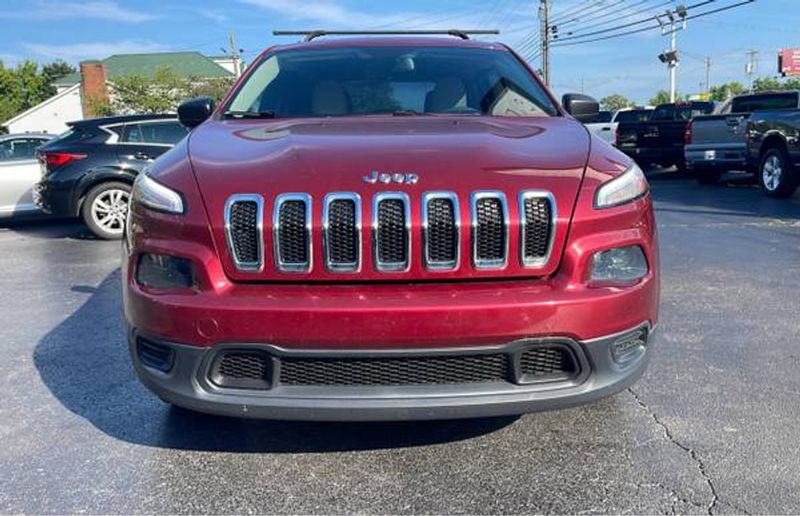 2015 Jeep Cherokee — a typically priced live listing