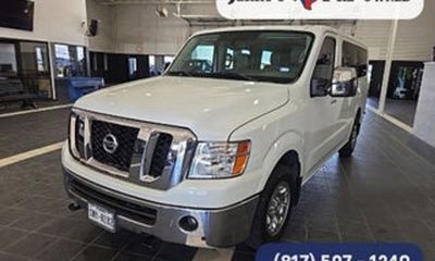 2019 Nissan NV V8 SL