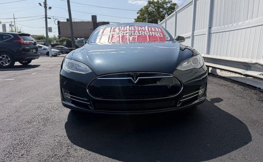 2014 Tesla Model S