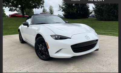 2021 Mazda MX-5 Sport