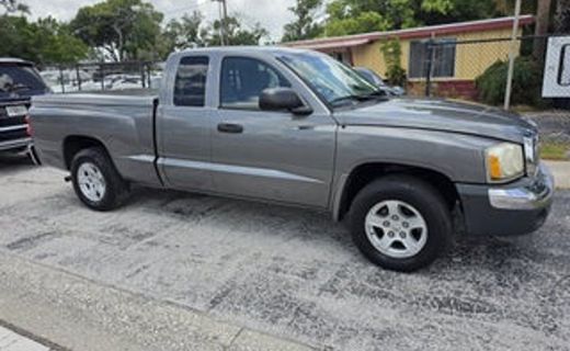 2005 Dodge Dakota ST