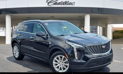 2023 Cadillac XT4 Luxury