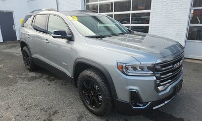 2023 GMC Acadia AT4