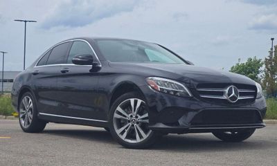 2020 Mercedes-Benz C-Class C300 4M