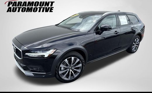 2025 Volvo V90CC Plus