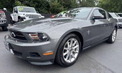 2011 Ford Mustang V6 Coupe