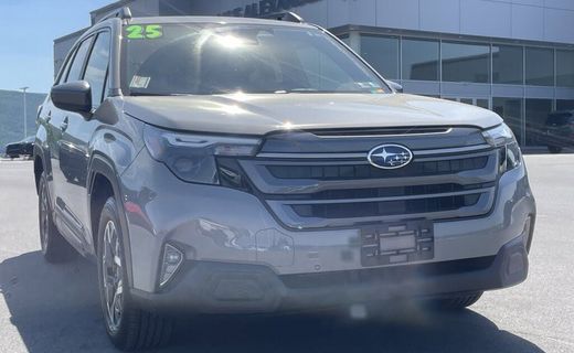2025 Subaru Forester Premium Base