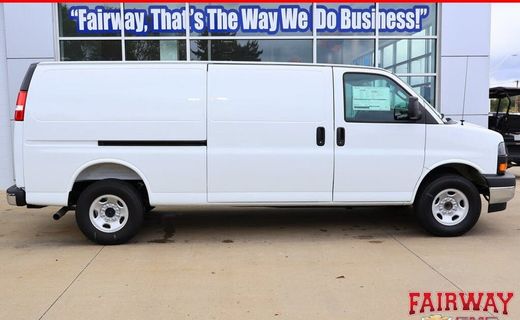 2025 GMC Savana EXT