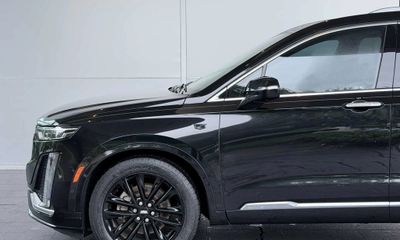 2020 Cadillac XT6 Platinum Luxury Premium