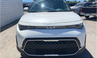 2024 Kia Soul LX S
