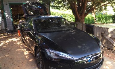 2015 Tesla Model S 85D