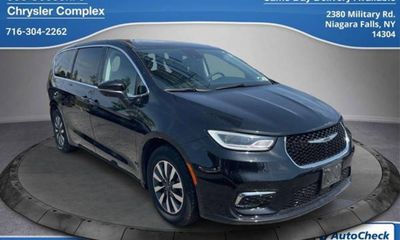 2023 Chrysler Pacifica Touring L