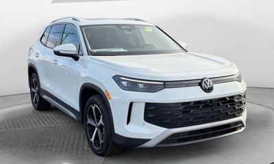 2026 Volkswagen Tiguan 4Motion SE