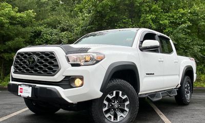 2023 Toyota Tacoma SR5