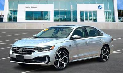 2020 Volkswagen Passat R Line