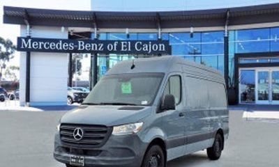 2025 Mercedes-Benz Sprinter 907 VS30 Passenger