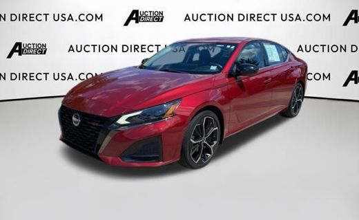 2023 Nissan Altima SR