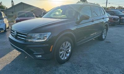 2018 Volkswagen Tiguan S