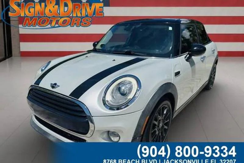 2015 Mini Cooper Countryman — a typically priced live listing