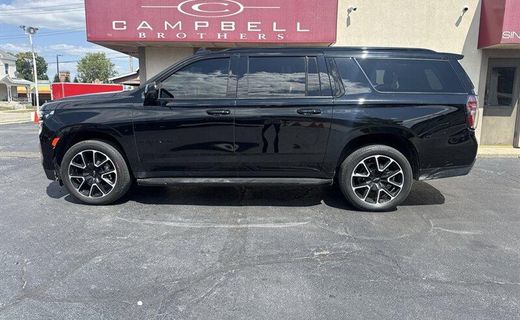 2023 Chevrolet Suburban RST