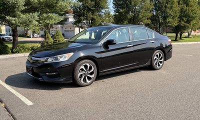 2017 Honda Accord EX L With