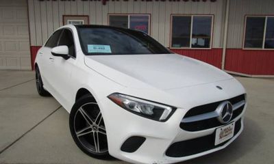 2022 Mercedes-Benz A-Class A220 4M