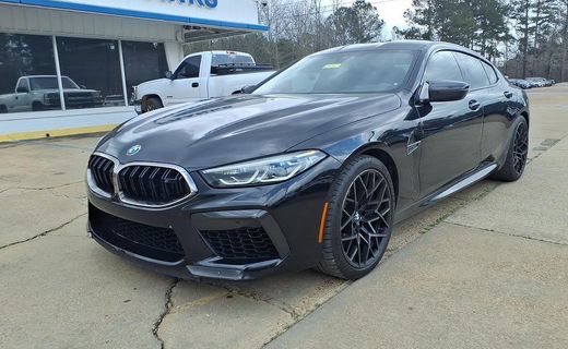 2021 BMW M8